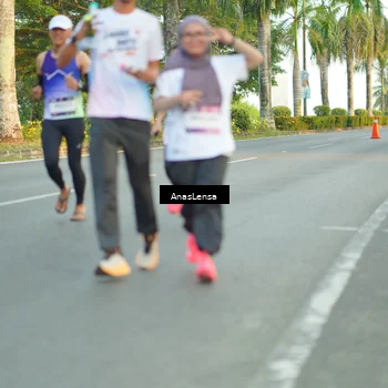 Runner Photo 7758699