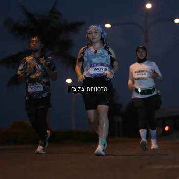 Runner Photo 7758706