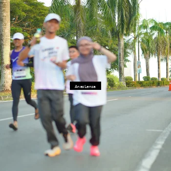 Runner Photo 7758709