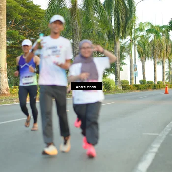 Runner Photo 7758714