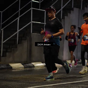 Runner Photo 7758729