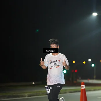 Runner Photo 7758731