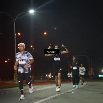 Runner Photo 7758743