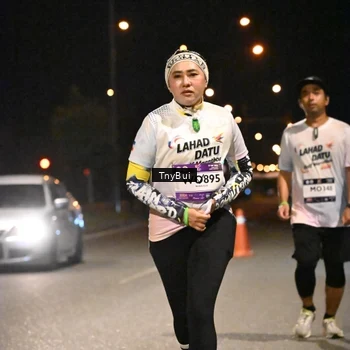 Runner Photo 7758749