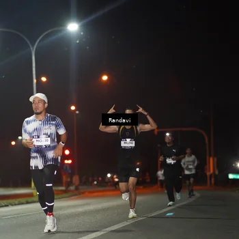 Runner Photo 7758759