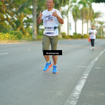 Runner Photo 7758767