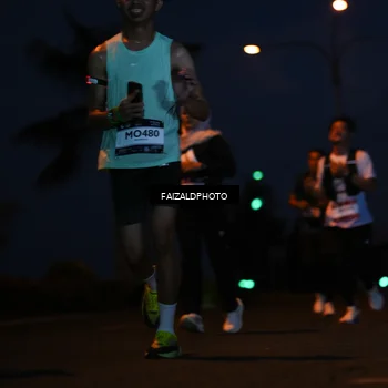 Runner Photo 7758774