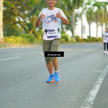 Runner Photo 7758798
