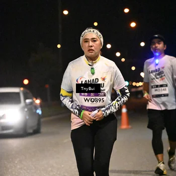 Runner Photo 7758801