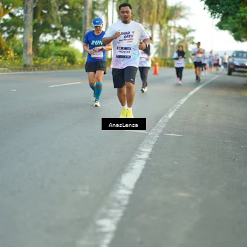 Runner Photo 7758827
