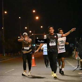 Runner Photo 7758852