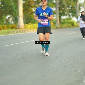 Runner Photo 7758857