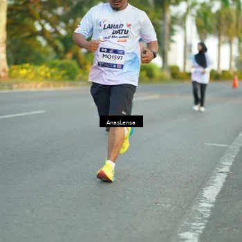 Runner Photo 7758861