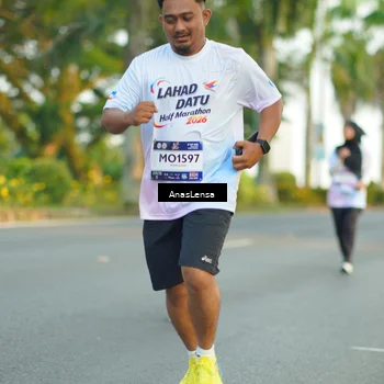 Runner Photo 7758865