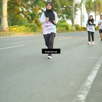 Runner Photo 7758891