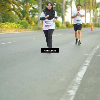 Runner Photo 7758913