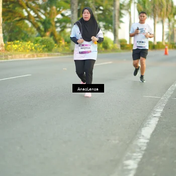 Runner Photo 7758922
