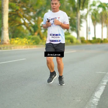 Runner Photo 7758950