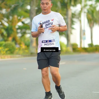 Runner Photo 7758954