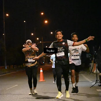 Runner Photo 7758955