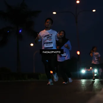 Runner Photo 7758971