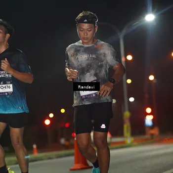 Runner Photo 7758981