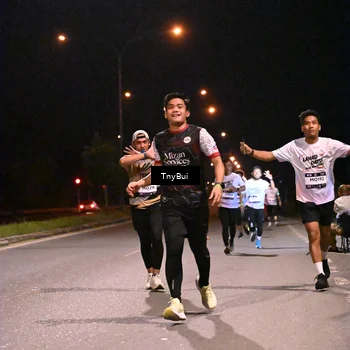 Runner Photo 7758987