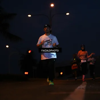 Runner Photo 7759006
