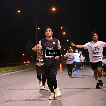 Runner Photo 7759007