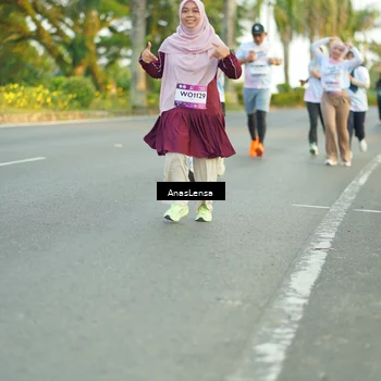 Runner Photo 7759021