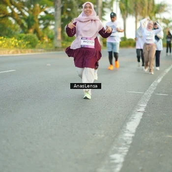 Runner Photo 7759036