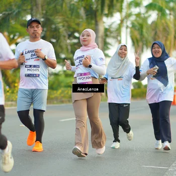 Runner Photo 7759039