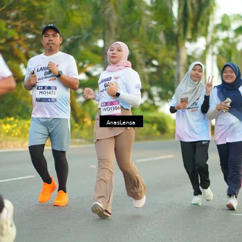 Runner Photo 7759058