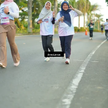 Runner Photo 7759063