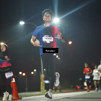 Runner Photo 7759067