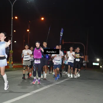 Runner Photo 7759068