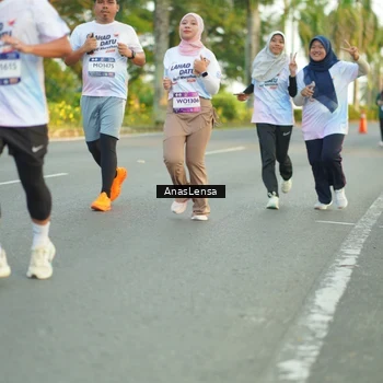 Runner Photo 7759072