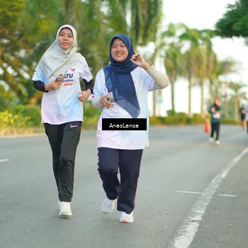 Runner Photo 7759093