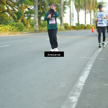 Runner Photo 7759126