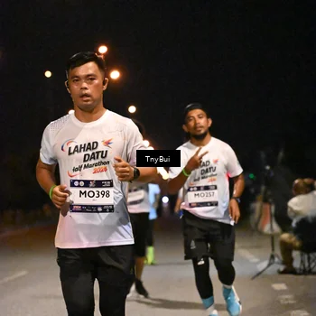 Runner Photo 7759127