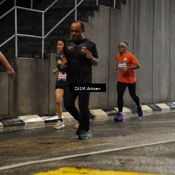 Runner Photo 7759128