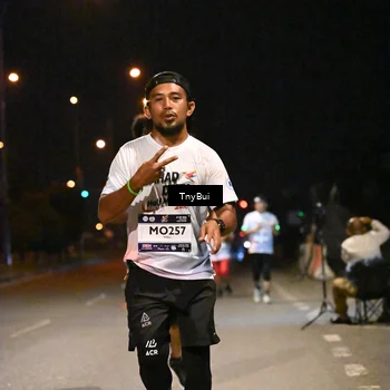 Runner Photo 7759136