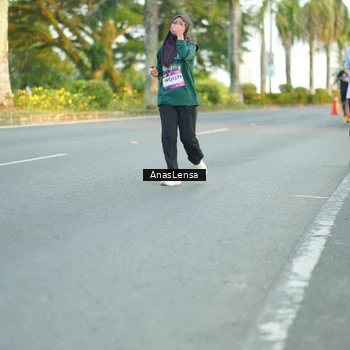 Runner Photo 7759138
