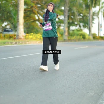 Runner Photo 7759152