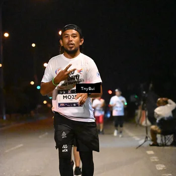 Runner Photo 7759194