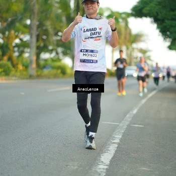 Runner Photo 7759203