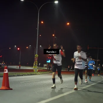Runner Photo 7759219