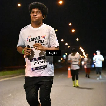 Runner Photo 7759224