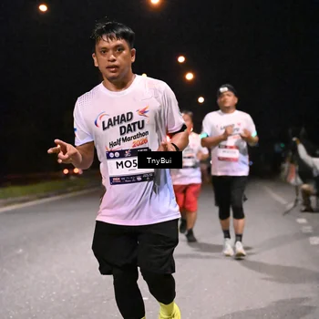 Runner Photo 7759230
