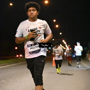 Runner Photo 7759243